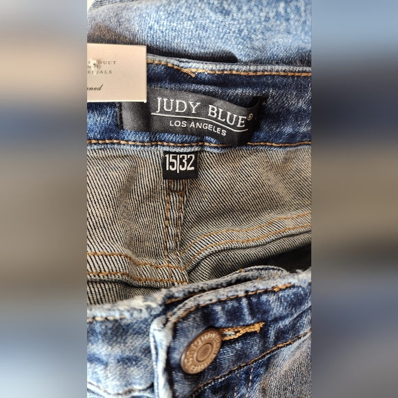 Judy Blue Rigid Magic Jeans - Picture 7 of 9